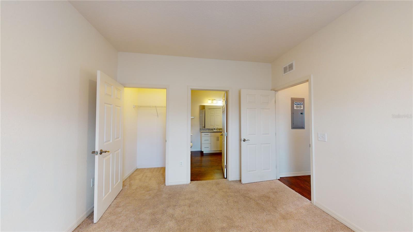 Image 40 of 77 For 3238 Wish Avenue