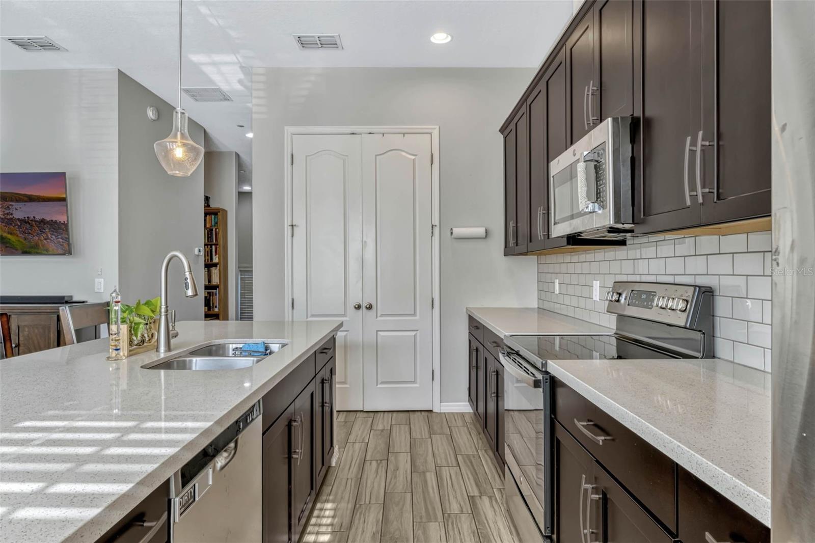 Image 7 of 53 For 861 Taramundi Drive Dr