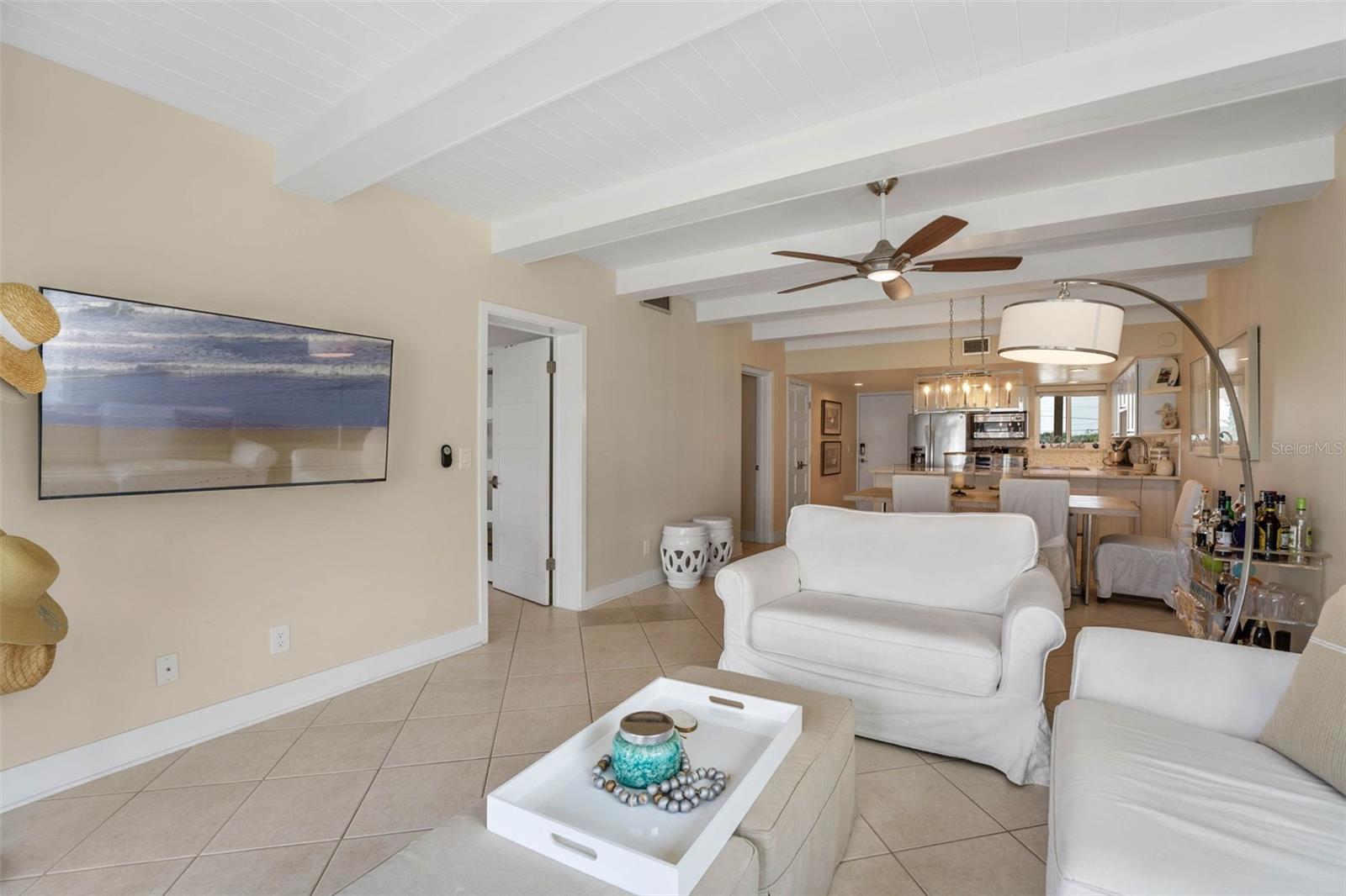 Image 15 of 45 For 4821 Saxon Drive B101
