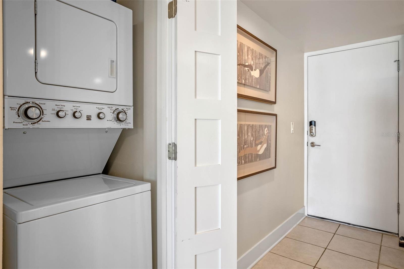 Image 17 of 45 For 4821 Saxon Drive B101