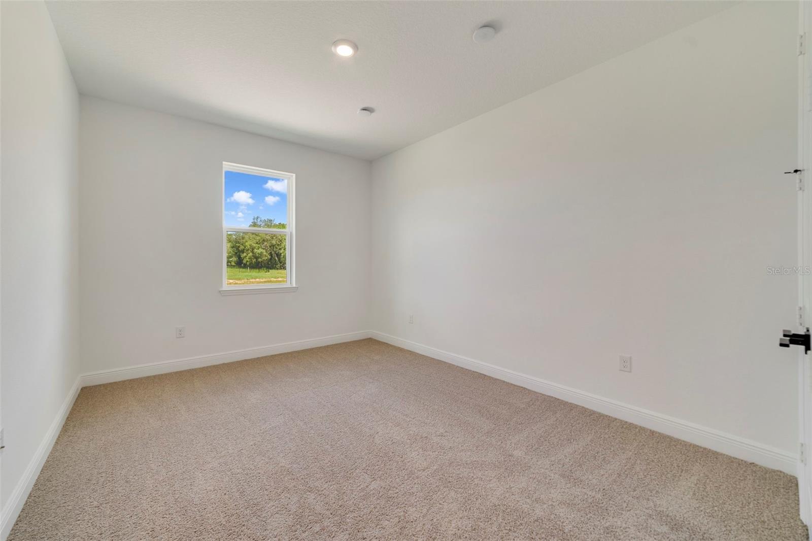 Image 10 of 21 For 3057 Water Clover Court