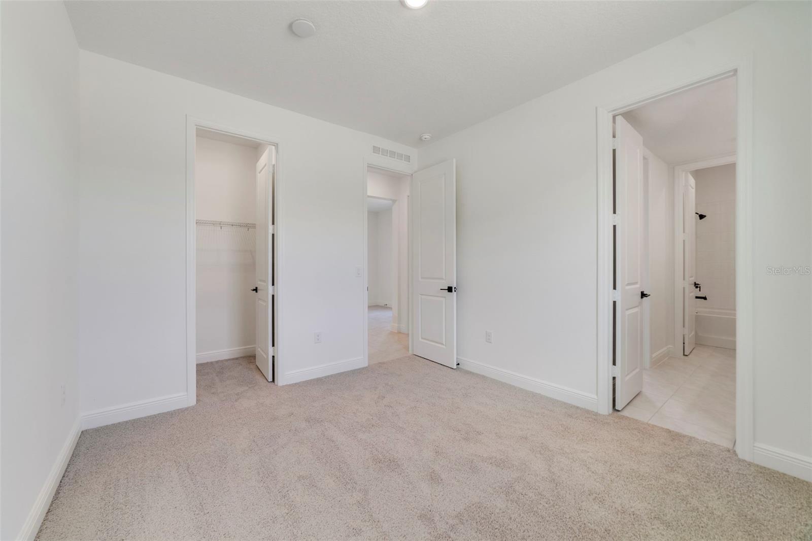 Image 14 of 21 For 3057 Water Clover Court