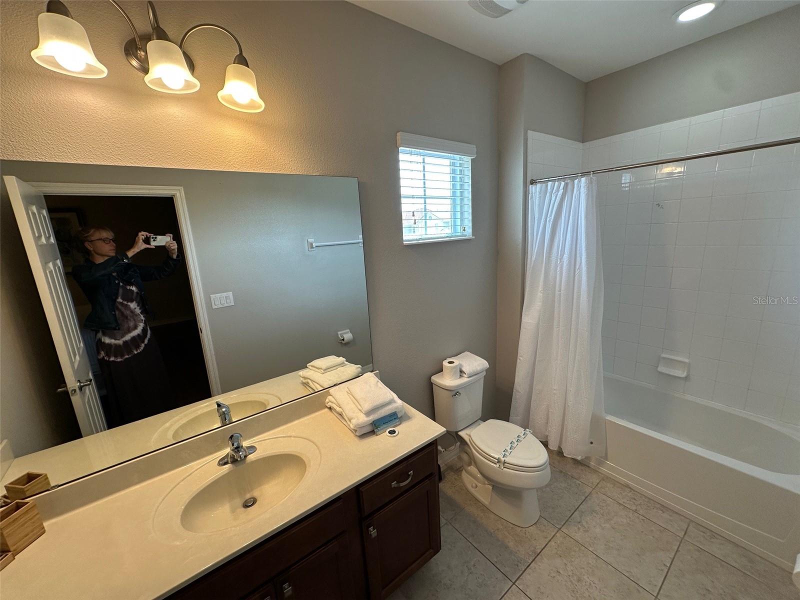 Image 18 of 31 For 2586 Shanti Drive