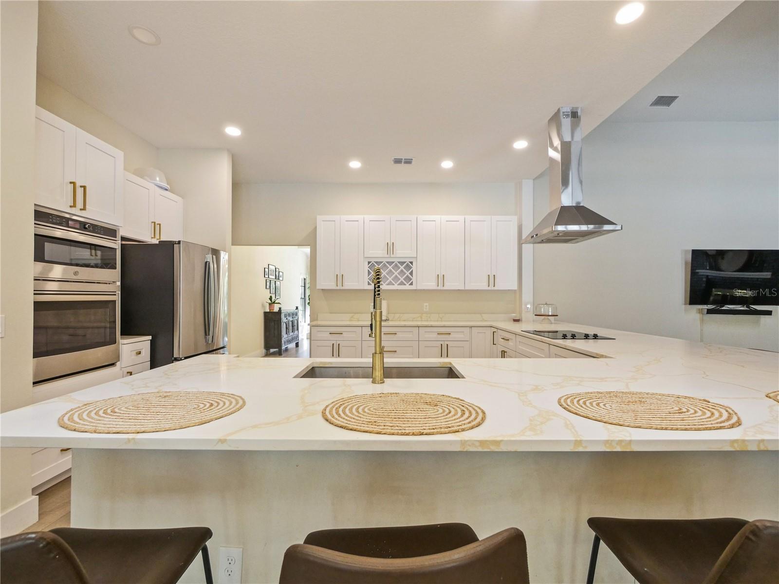 Image 13 of 61 For 554 Estates Place