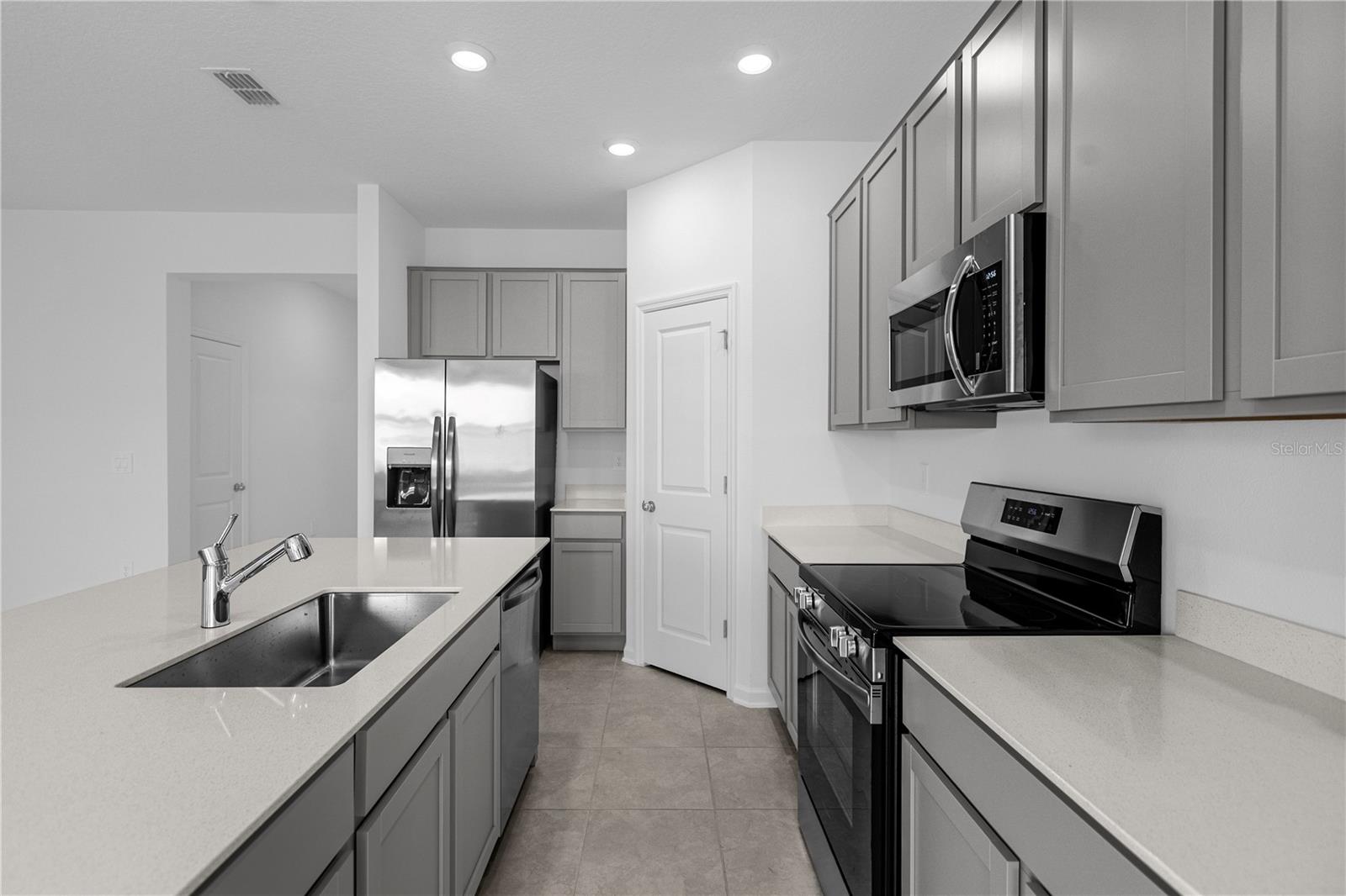 Image 6 of 49 For 1412 Brentwood Drive