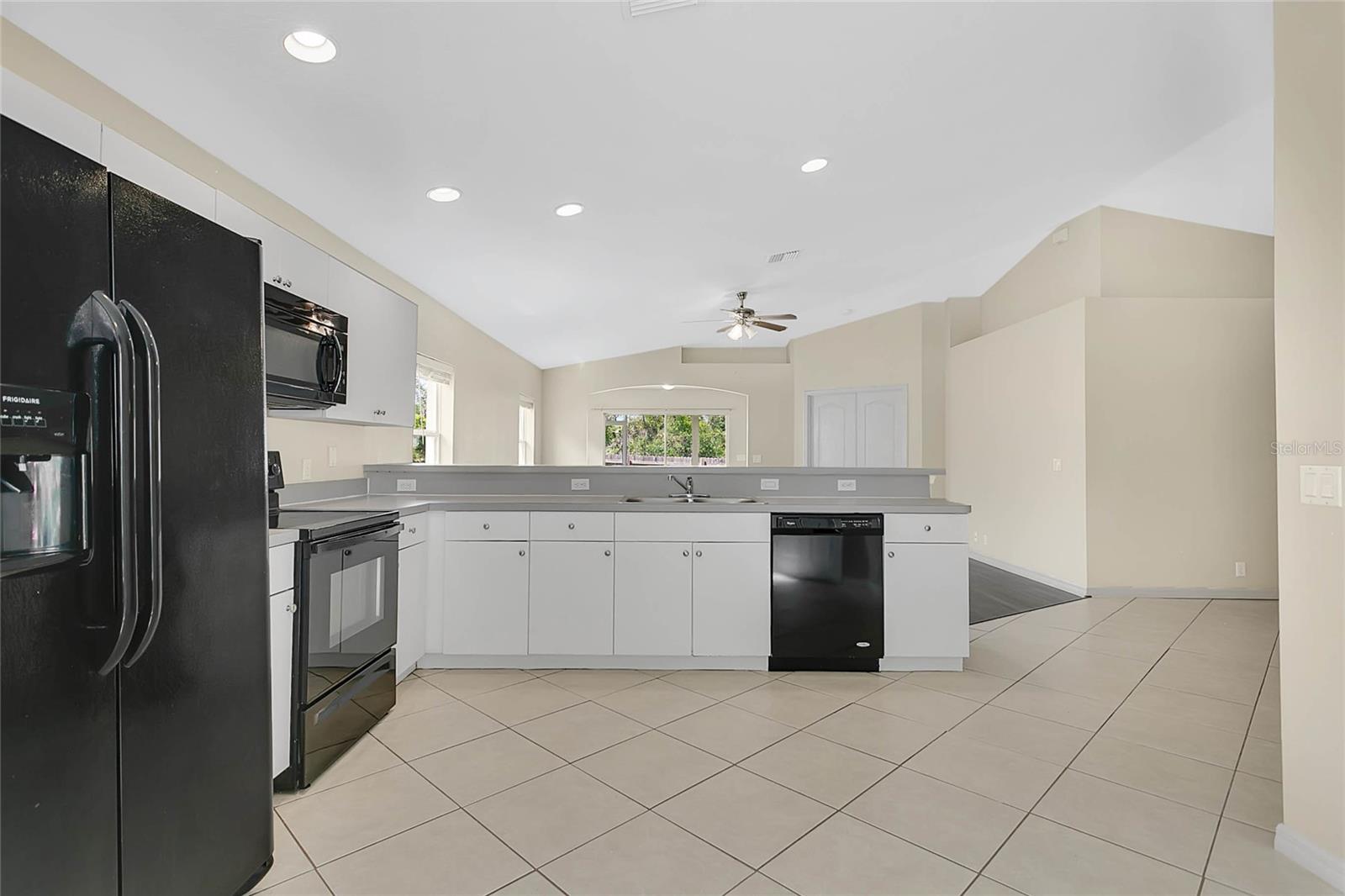 Image 10 of 29 For 758 Macon Drive