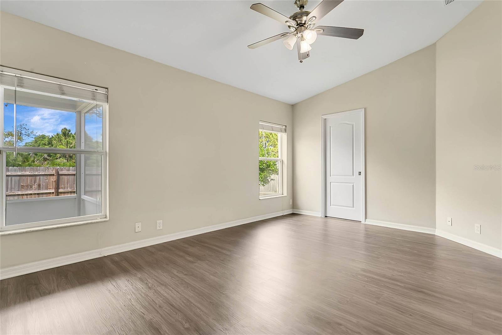 Image 11 of 29 For 758 Macon Drive