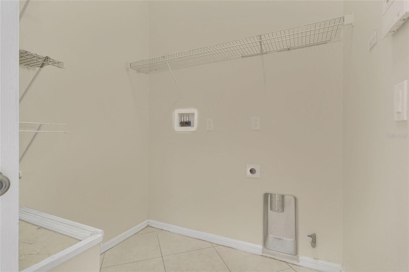 Image 18 of 29 For 758 Macon Drive