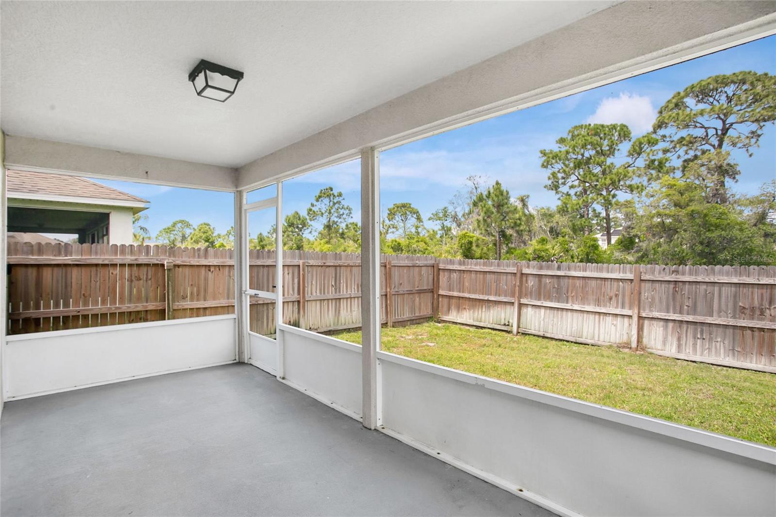 Image 20 of 29 For 758 Macon Drive