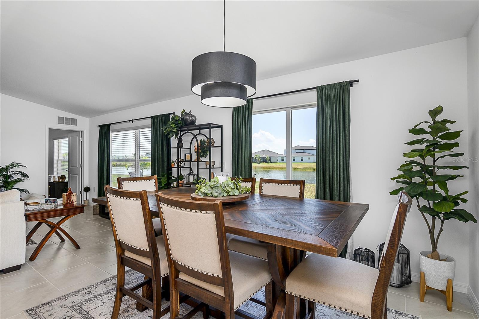 Image 11 of 36 For 4094 San Clemente Court