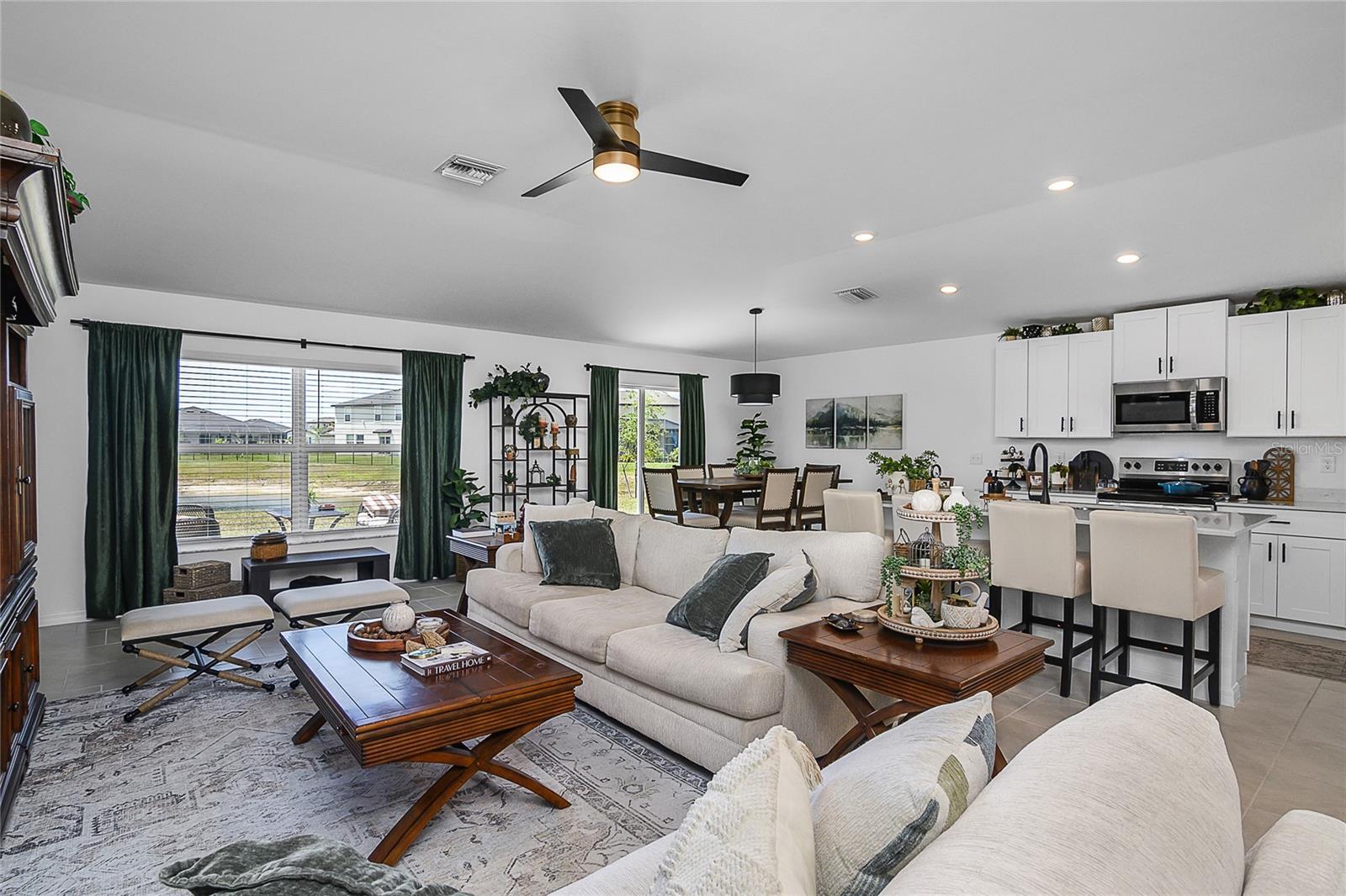 Image 14 of 36 For 4094 San Clemente Court