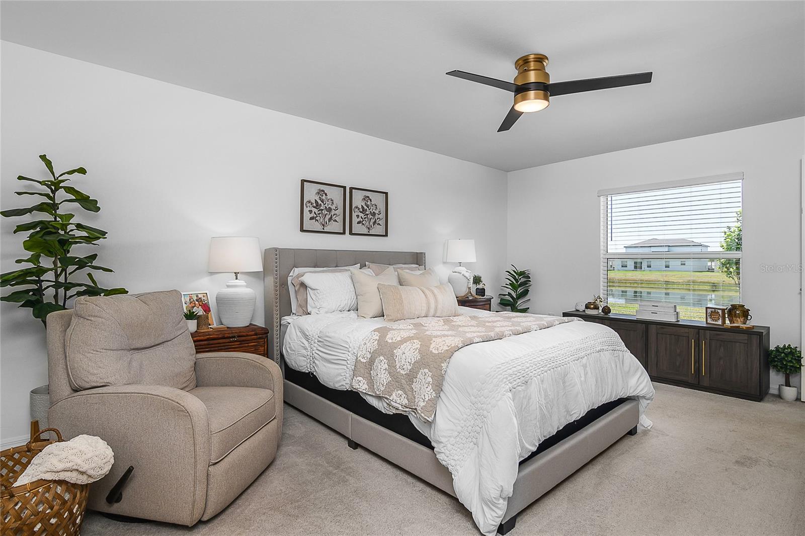 Image 16 of 36 For 4094 San Clemente Court