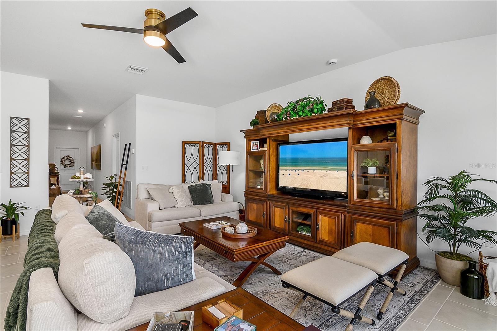Image 20 of 36 For 4094 San Clemente Court