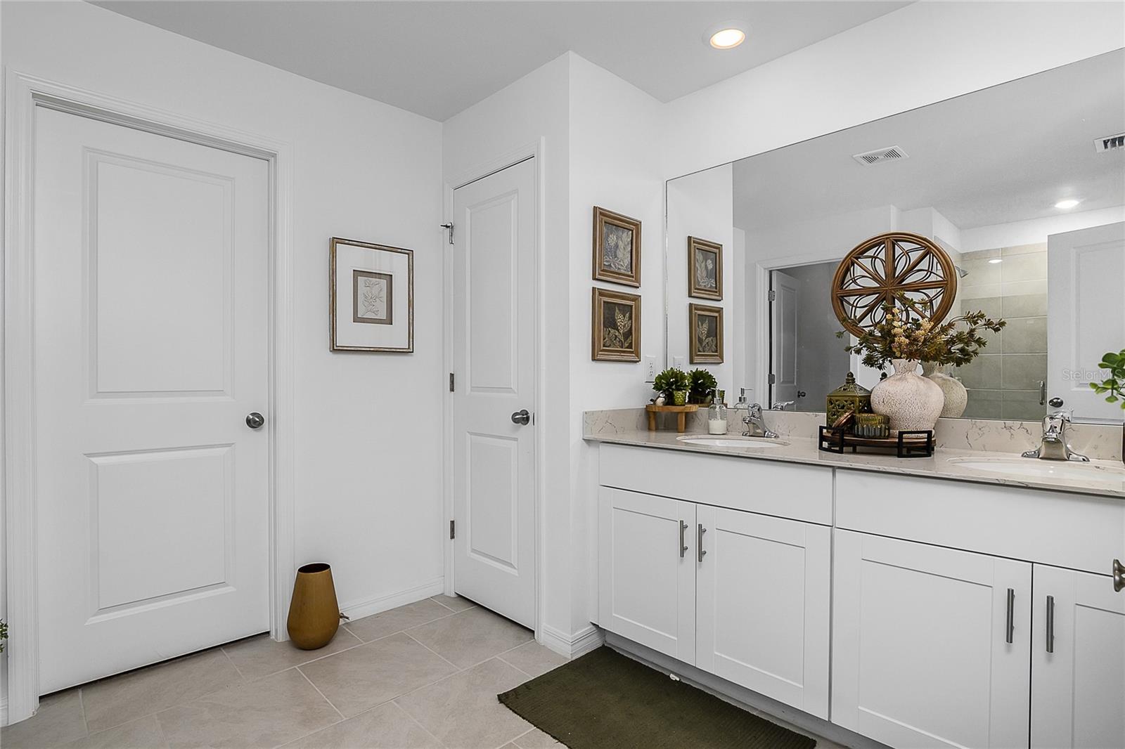 Image 21 of 36 For 4094 San Clemente Court