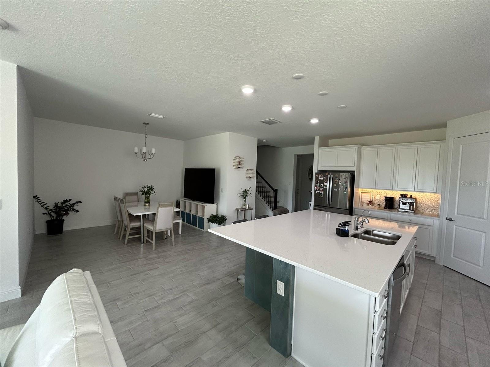 Image 10 of 41 For 2056 Keystone Pass Boulevard