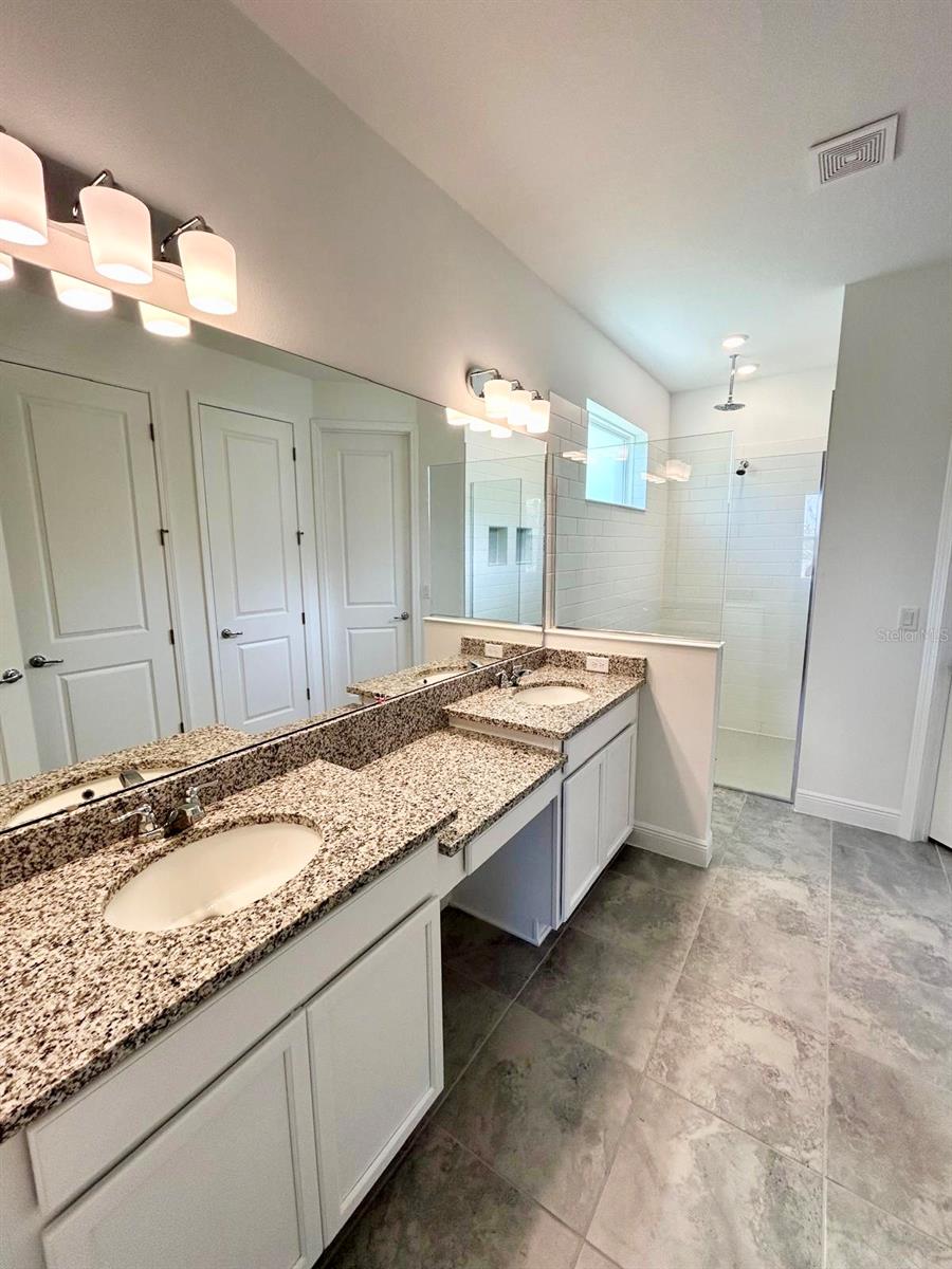 Image 31 of 41 For 2056 Keystone Pass Boulevard