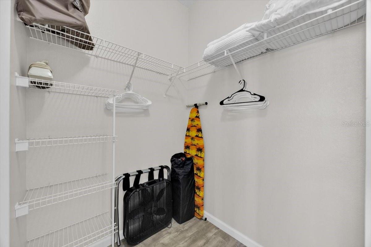 Image 11 of 26 For 8107 Coconut Palm Way 102