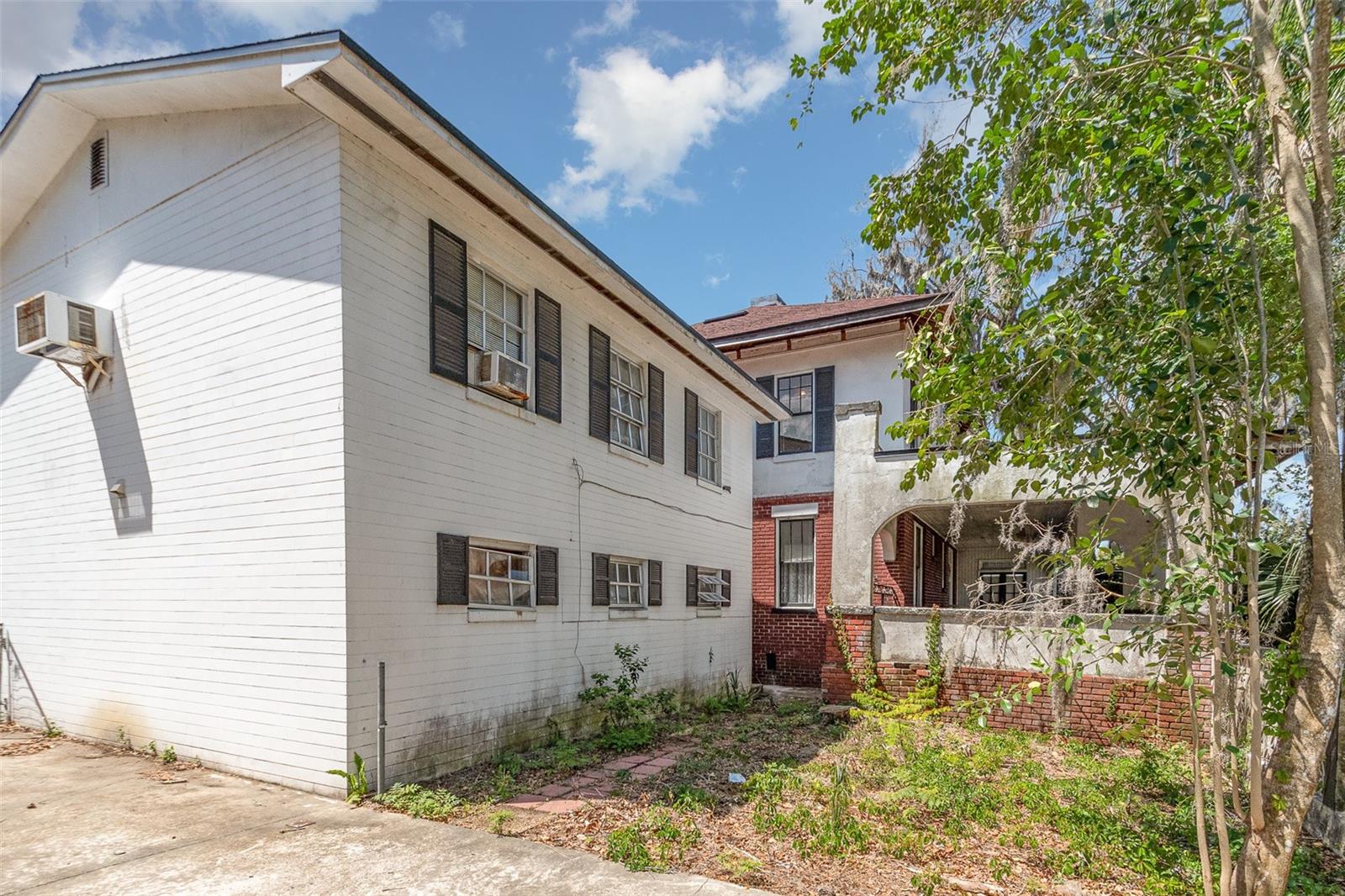 Image 43 of 46 For 406 Orange Avenue