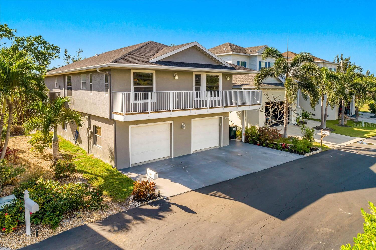 Image 47 of 50 For 7749 Victoria Cove Court