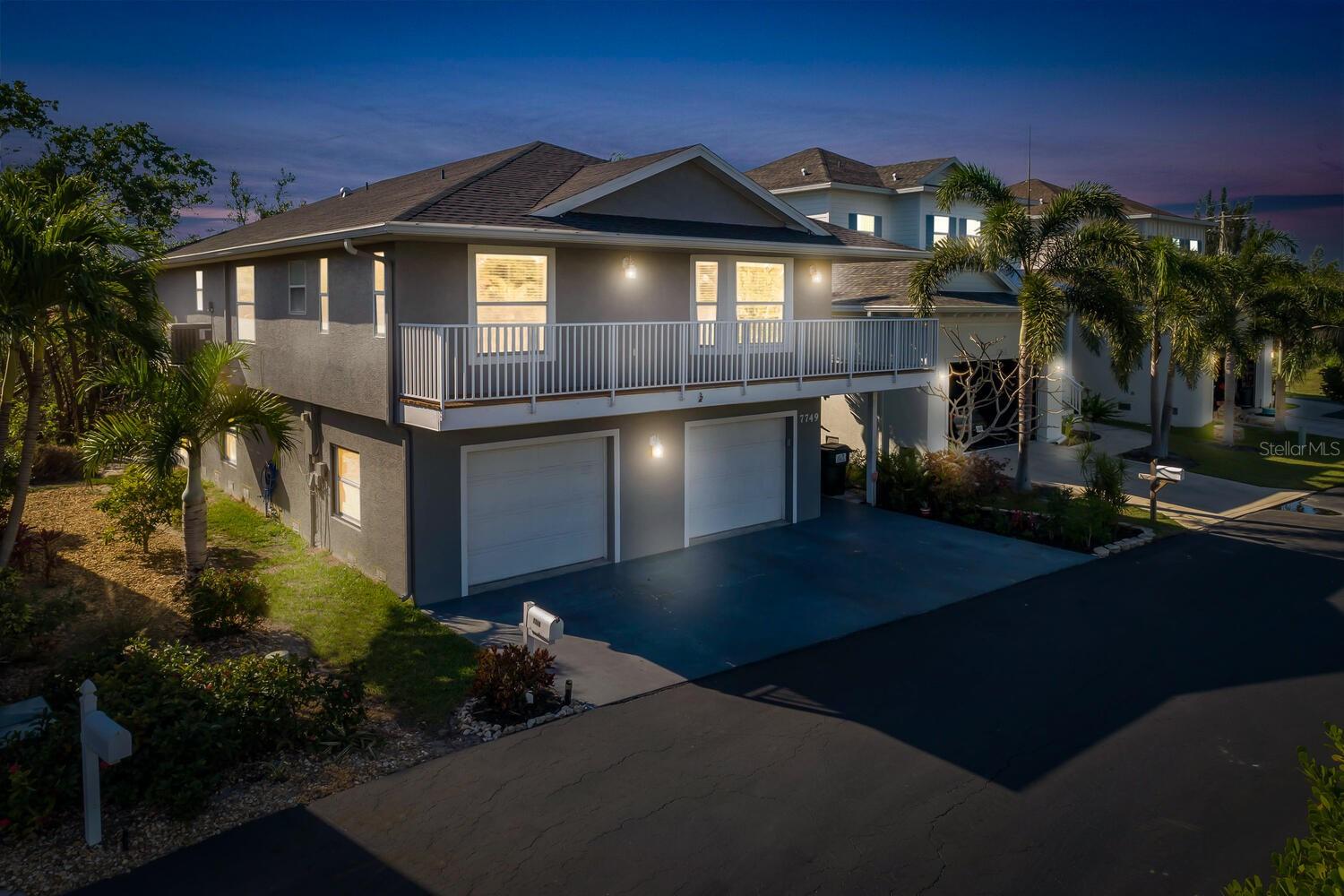Image 49 of 50 For 7749 Victoria Cove Court