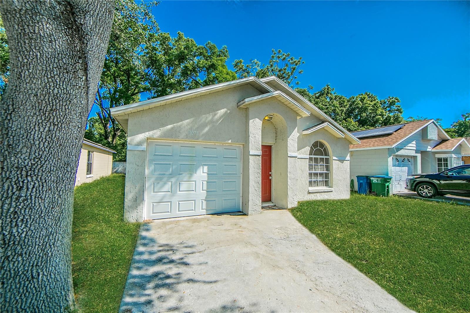 Image 2 of 31 For 1073 Hamlet Drive