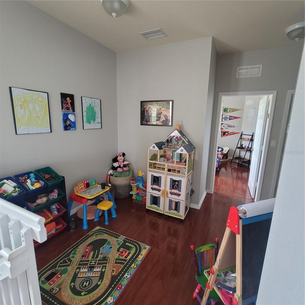 Image 16 of 80 For 294 Las Brisas Circle