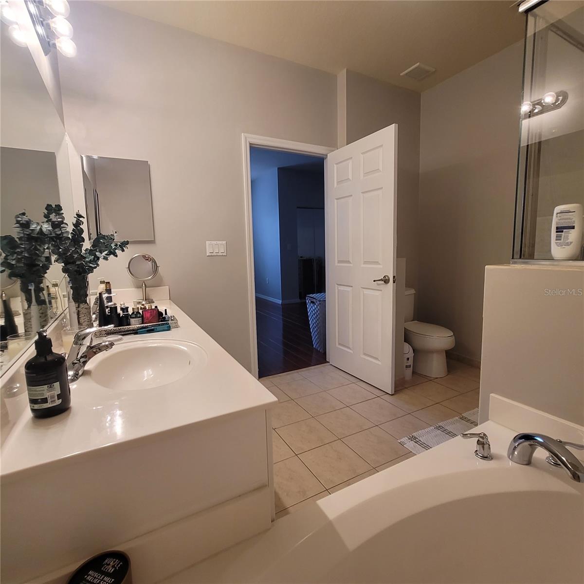 Image 22 of 80 For 294 Las Brisas Circle