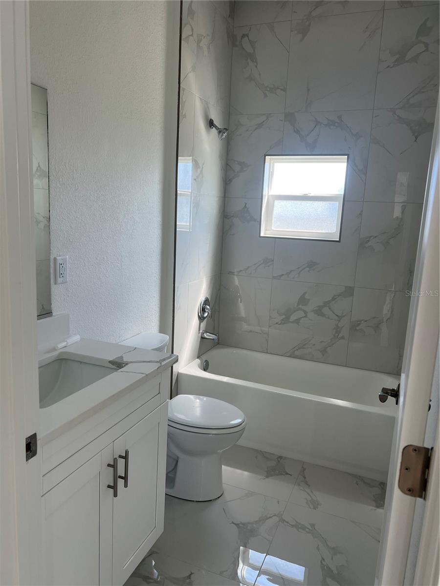Image 21 of 25 For 2 Pennant Place
