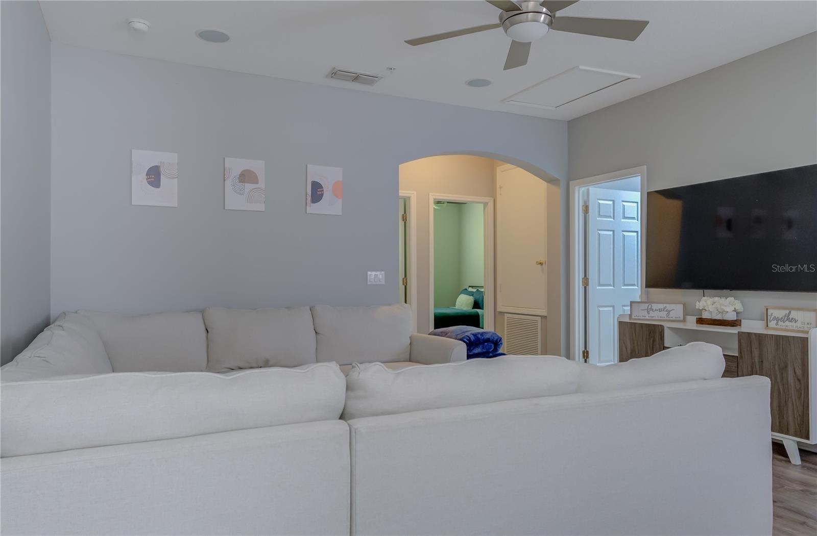 Image 21 of 32 For 14017 Sparkling Cove Lane Ge