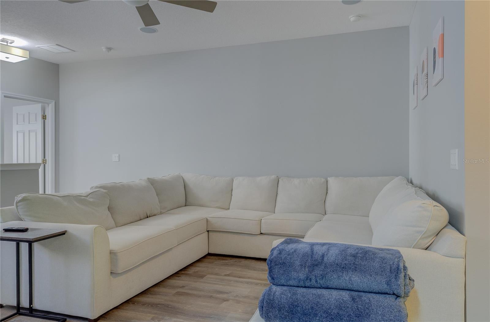 Image 23 of 32 For 14017 Sparkling Cove Lane Ge