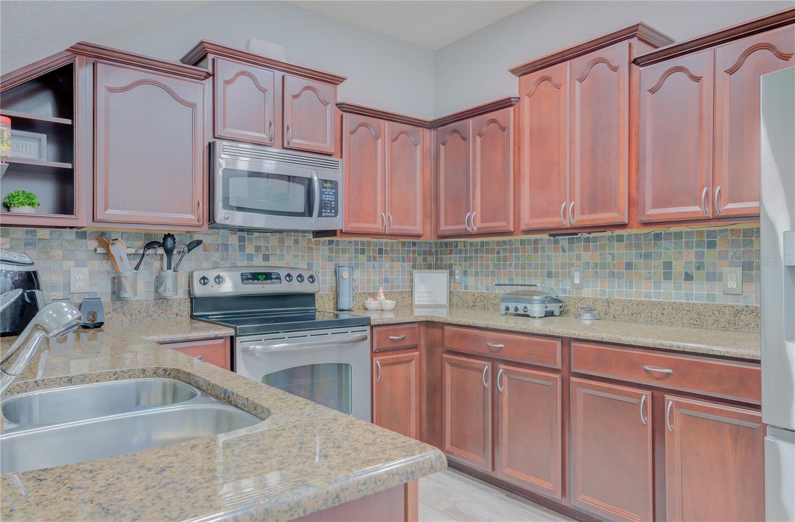 Image 8 of 32 For 14017 Sparkling Cove Lane Ge