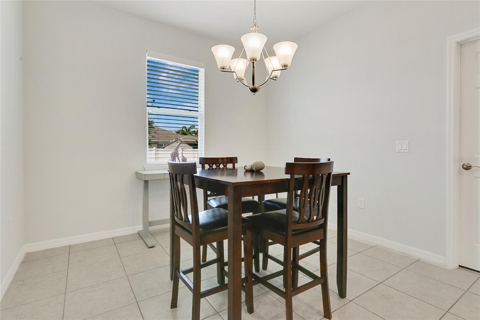 Image 12 of 38 For 2731 Rowan Street