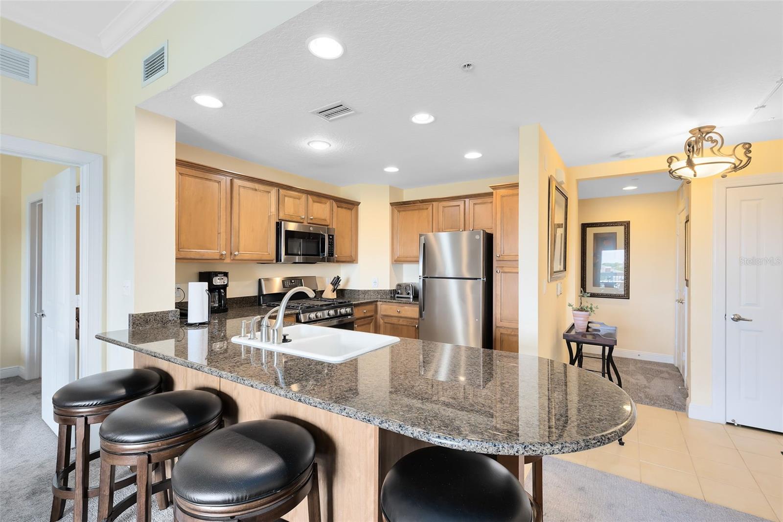 Image 4 of 37 For 7649 Heritage Crossing Way 302