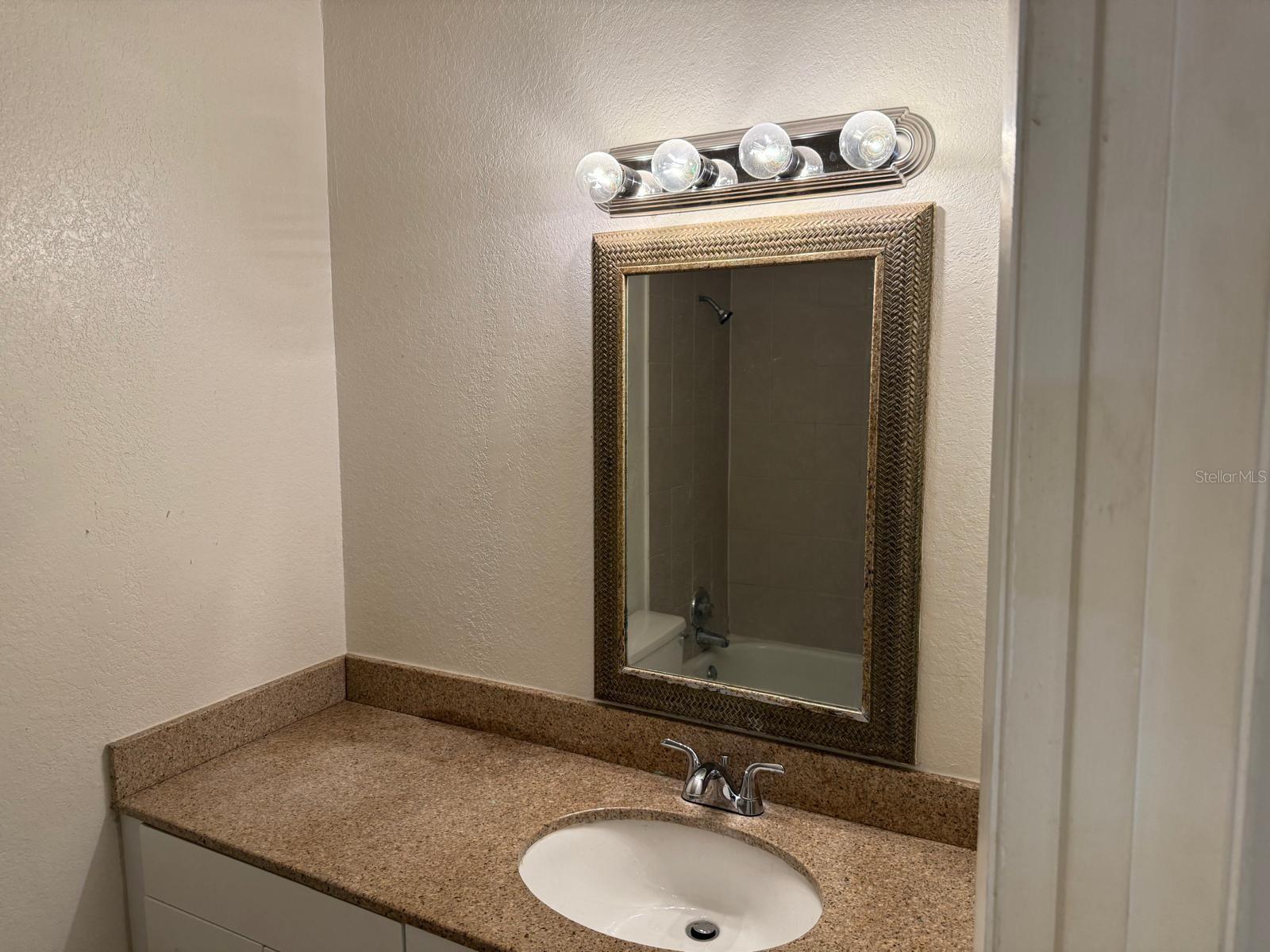 Image 22 of 25 For 11574 Westwood Boulevard 1126
