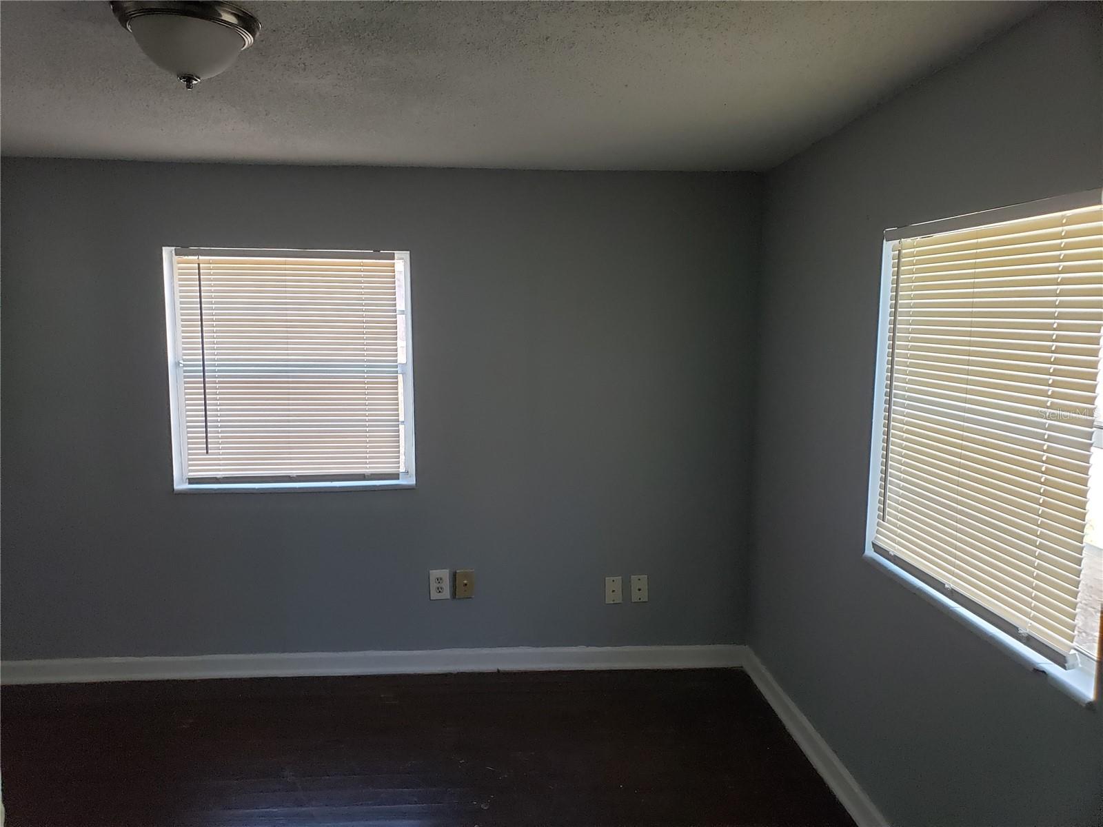 Image 4 of 12 For 539 Clark Street