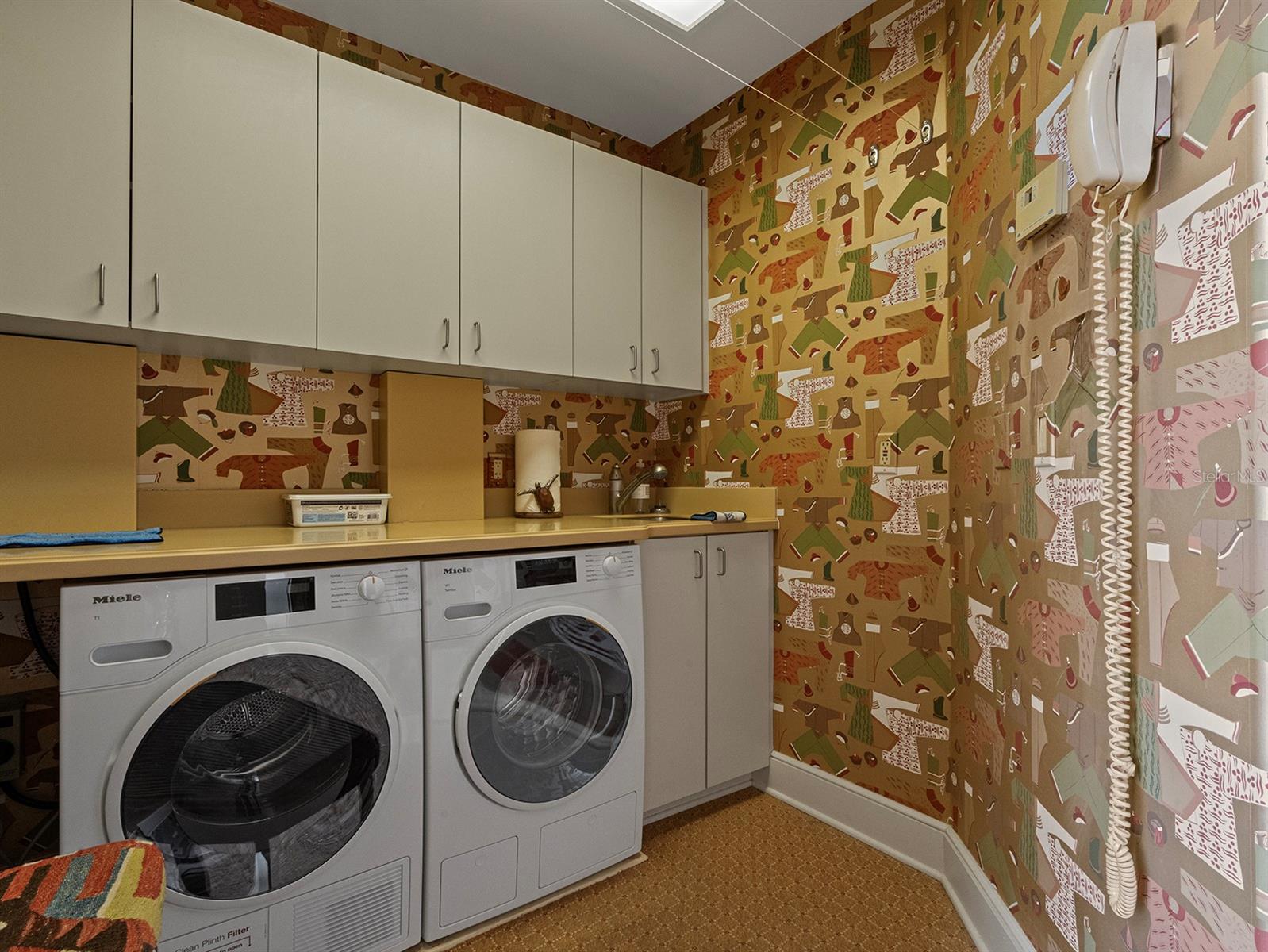 Image 21 of 34 For 1110 Ivanhoe Boulevard 15