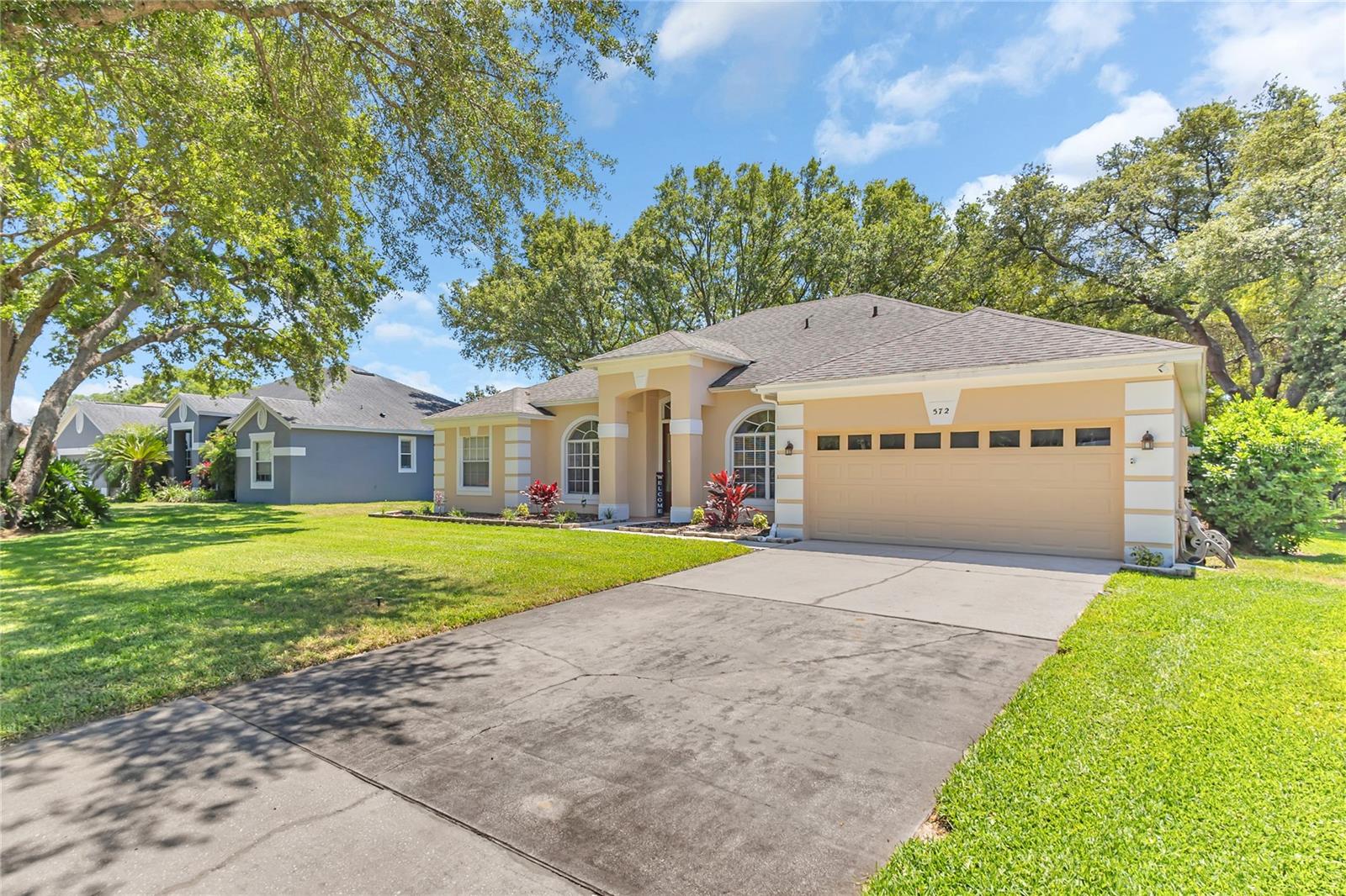 Details for 572 Lanarkshire Place, APOPKA, FL 32712