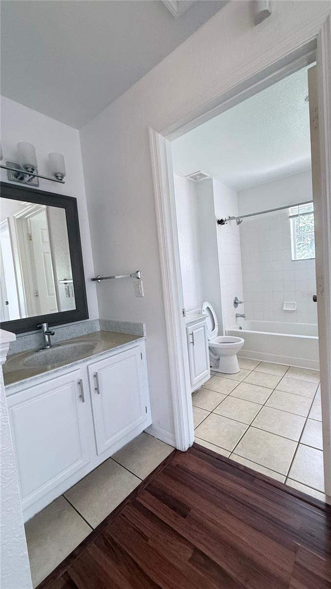 Image 6 of 11 For 4000 Venetian Bay Drive 101