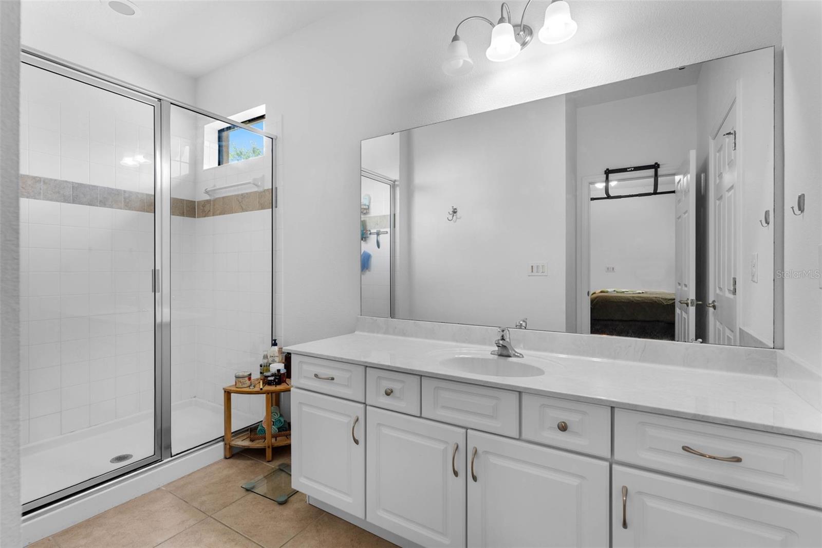 Image 10 of 45 For 2142 Victoria Drive