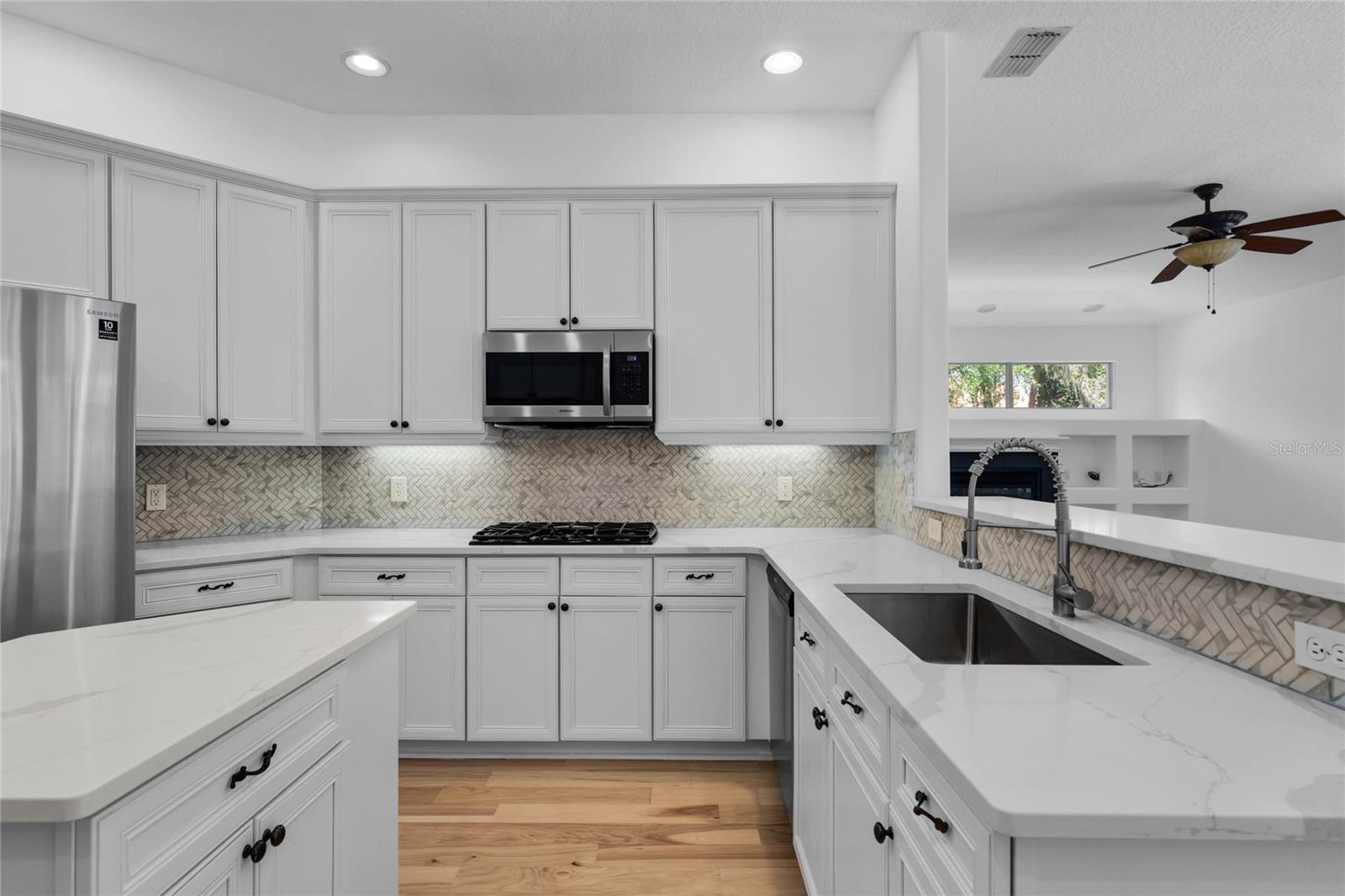 Image 14 of 75 For 1803 Glenbay Court
