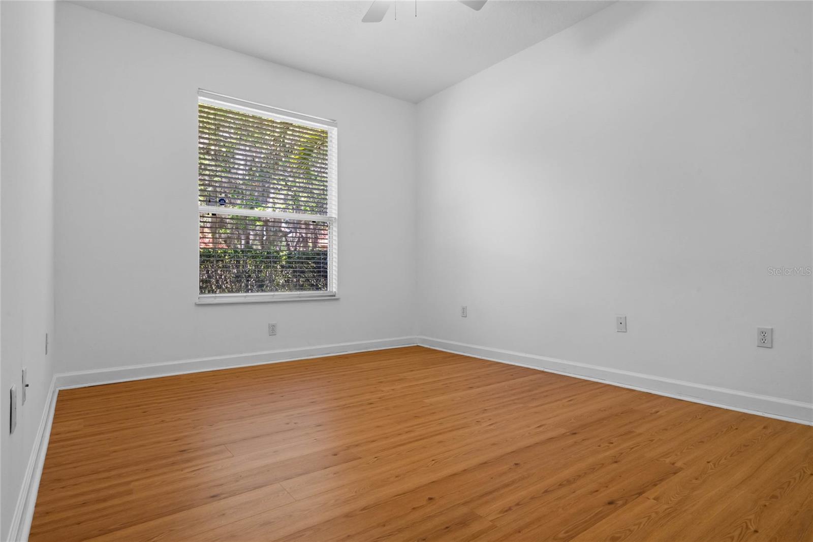 Image 38 of 75 For 1803 Glenbay Court