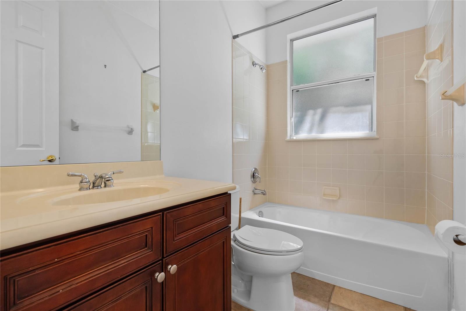 Image 45 of 75 For 1803 Glenbay Court
