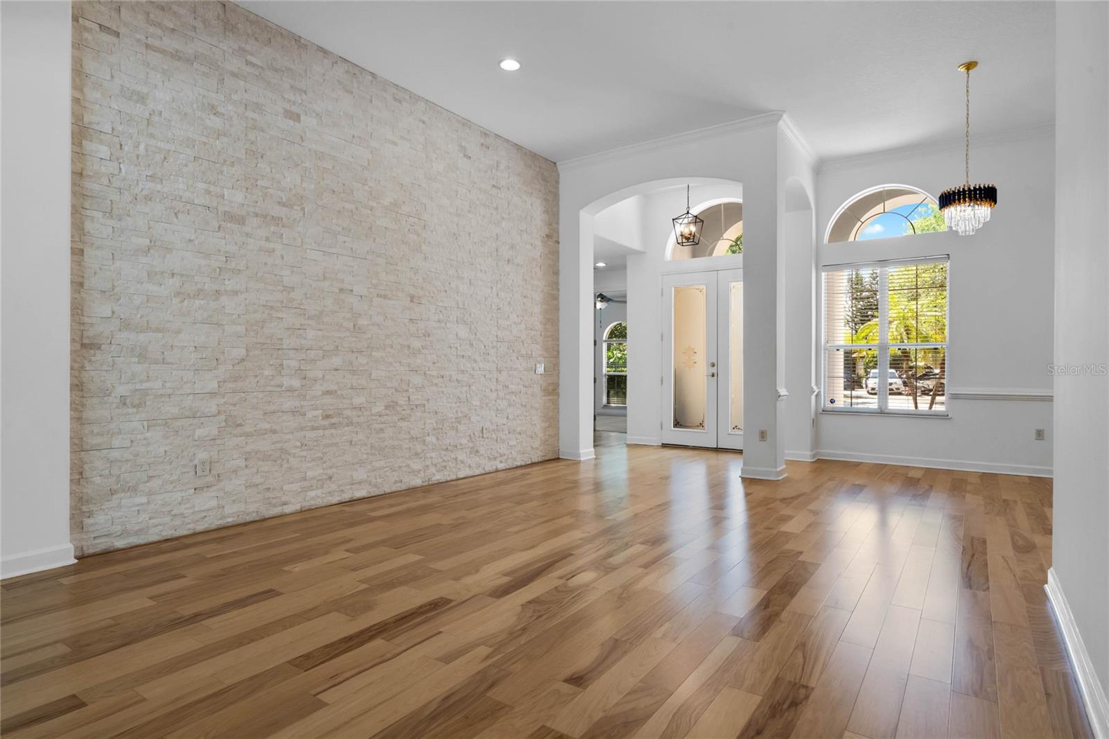 Image 7 of 75 For 1803 Glenbay Court