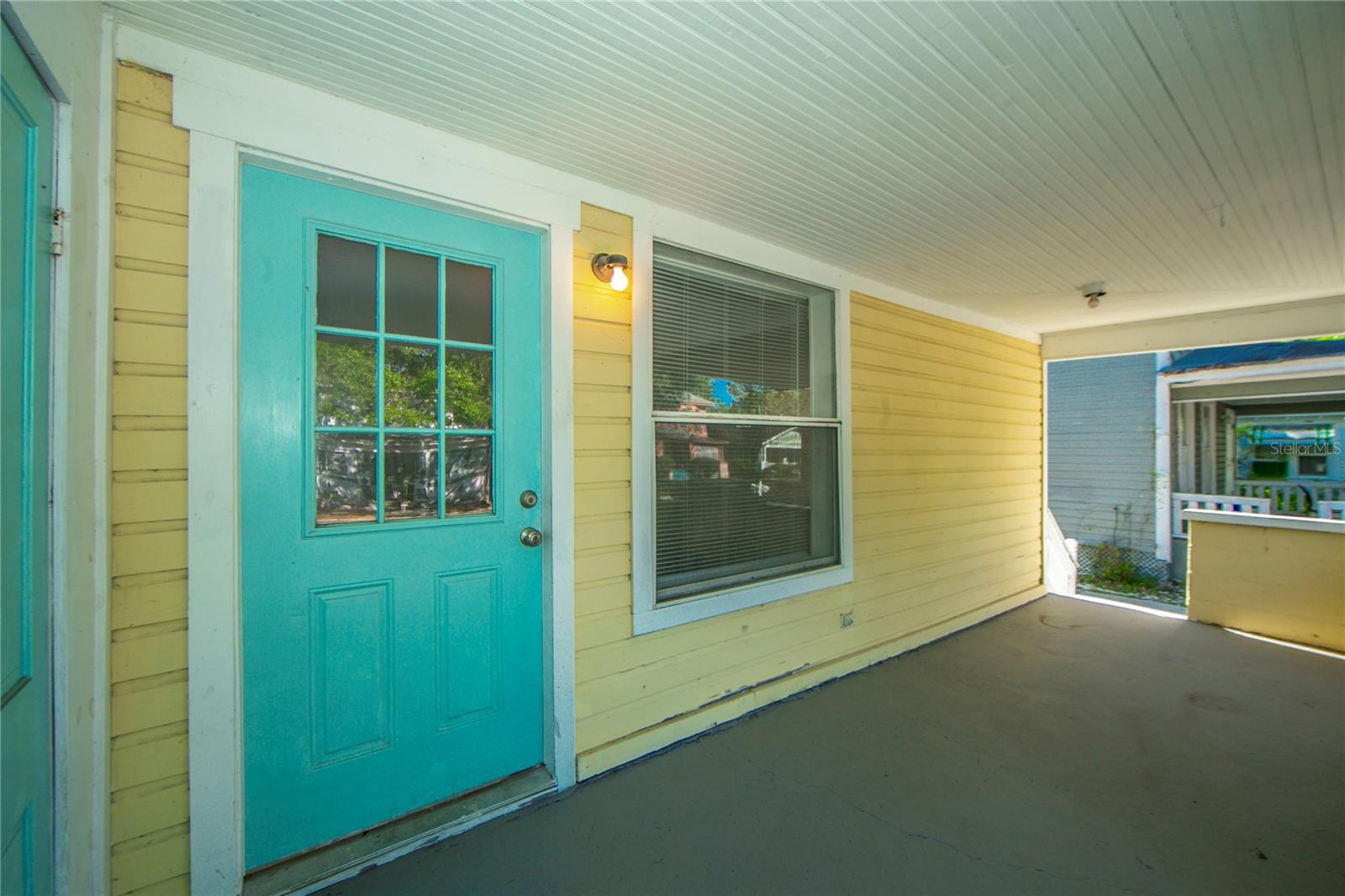 Image 4 of 32 For 611 Sanford Avenue