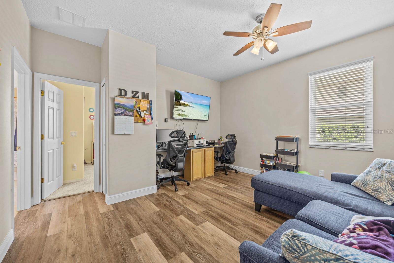 Image 23 of 38 For 235 Largovista Drive