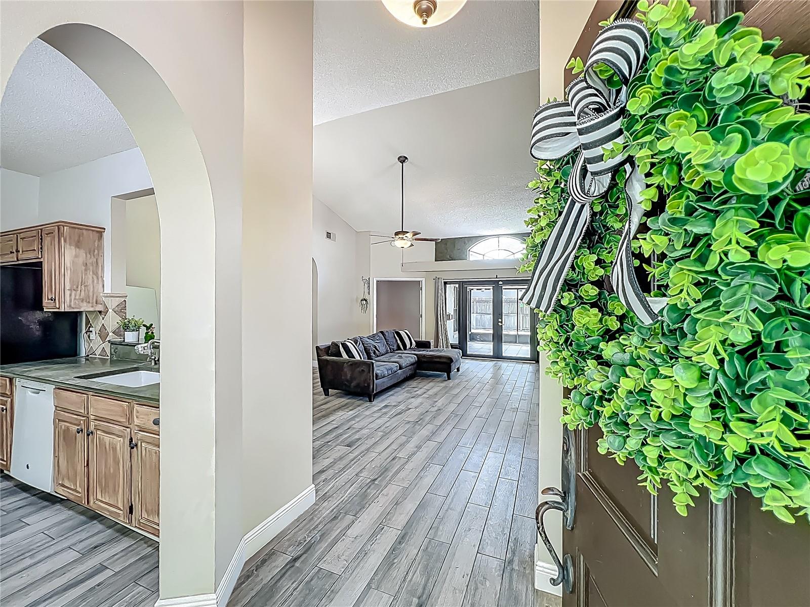 Image 11 of 70 For 998 Piedmont Oaks Drive