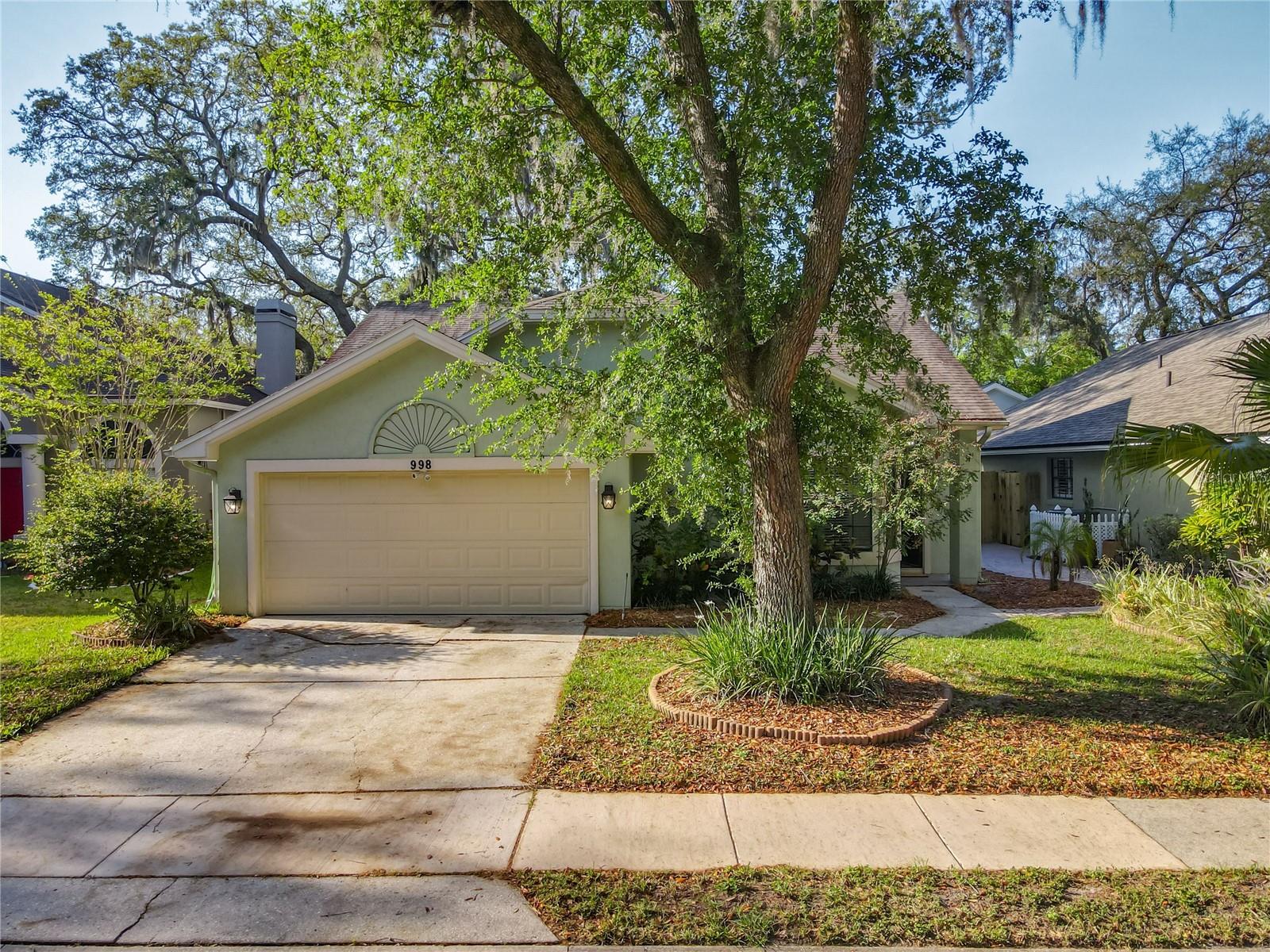 Image 2 of 70 For 998 Piedmont Oaks Drive