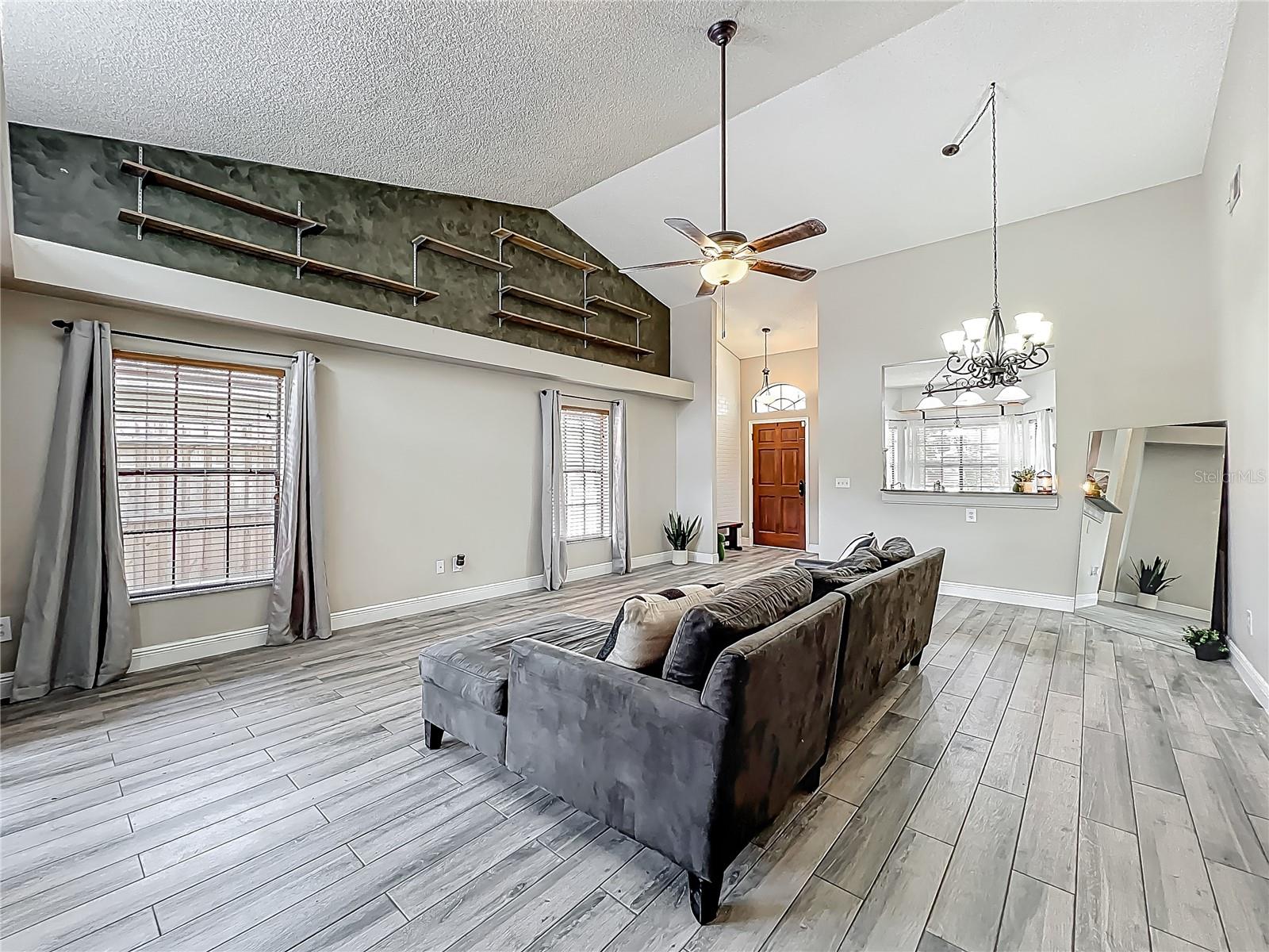 Image 33 of 70 For 998 Piedmont Oaks Drive