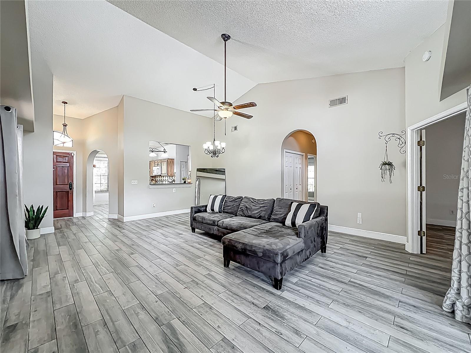 Image 35 of 70 For 998 Piedmont Oaks Drive