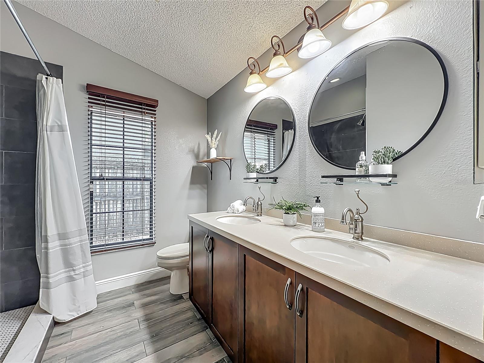 Image 42 of 70 For 998 Piedmont Oaks Drive